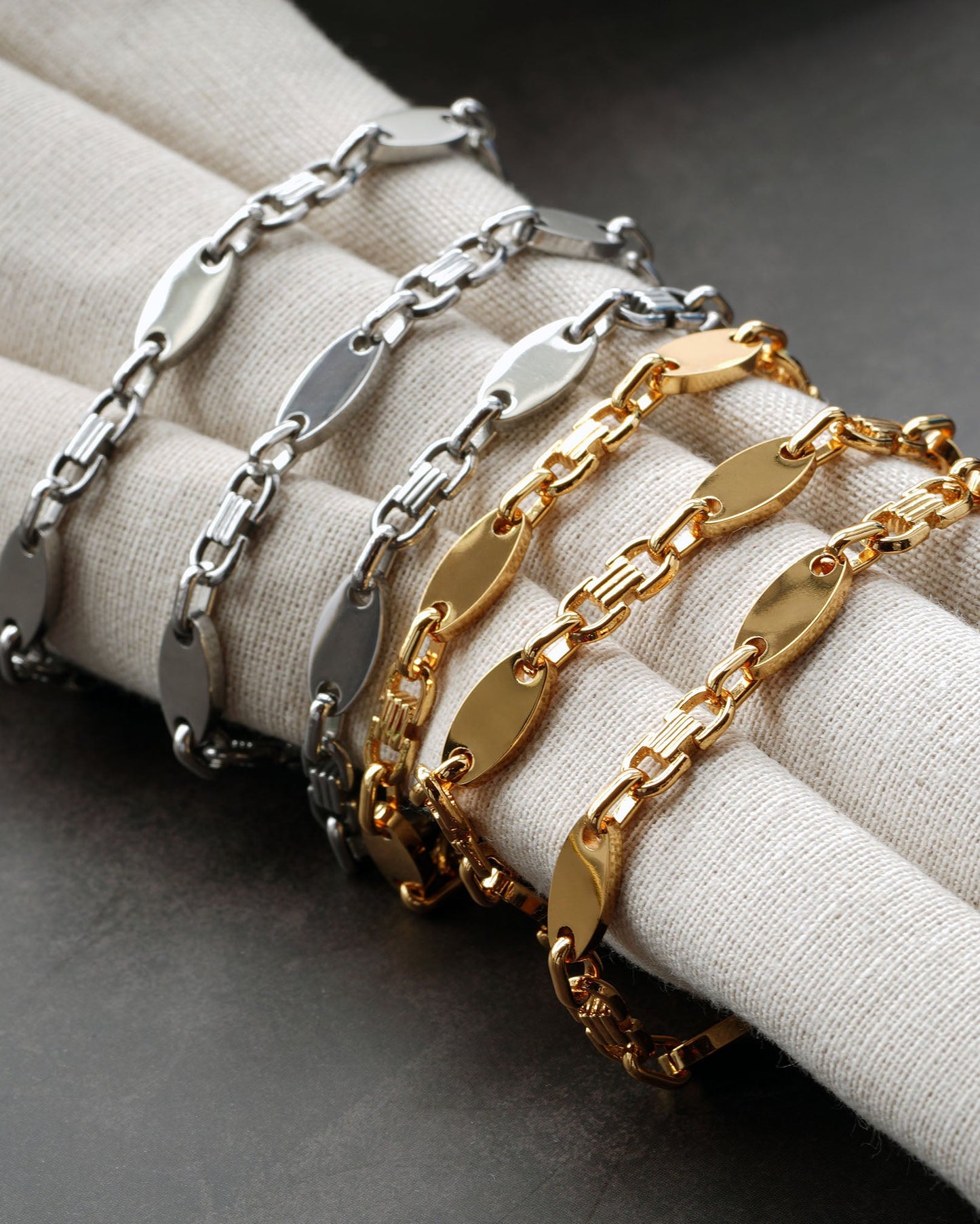 Modern gold chain necklace