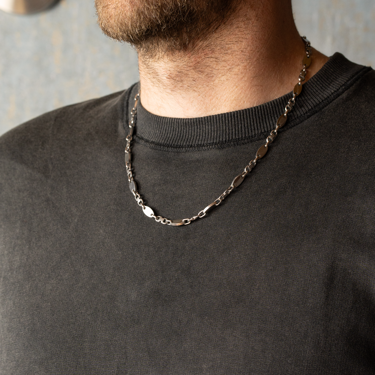 Moderne Plattenkette in Silber