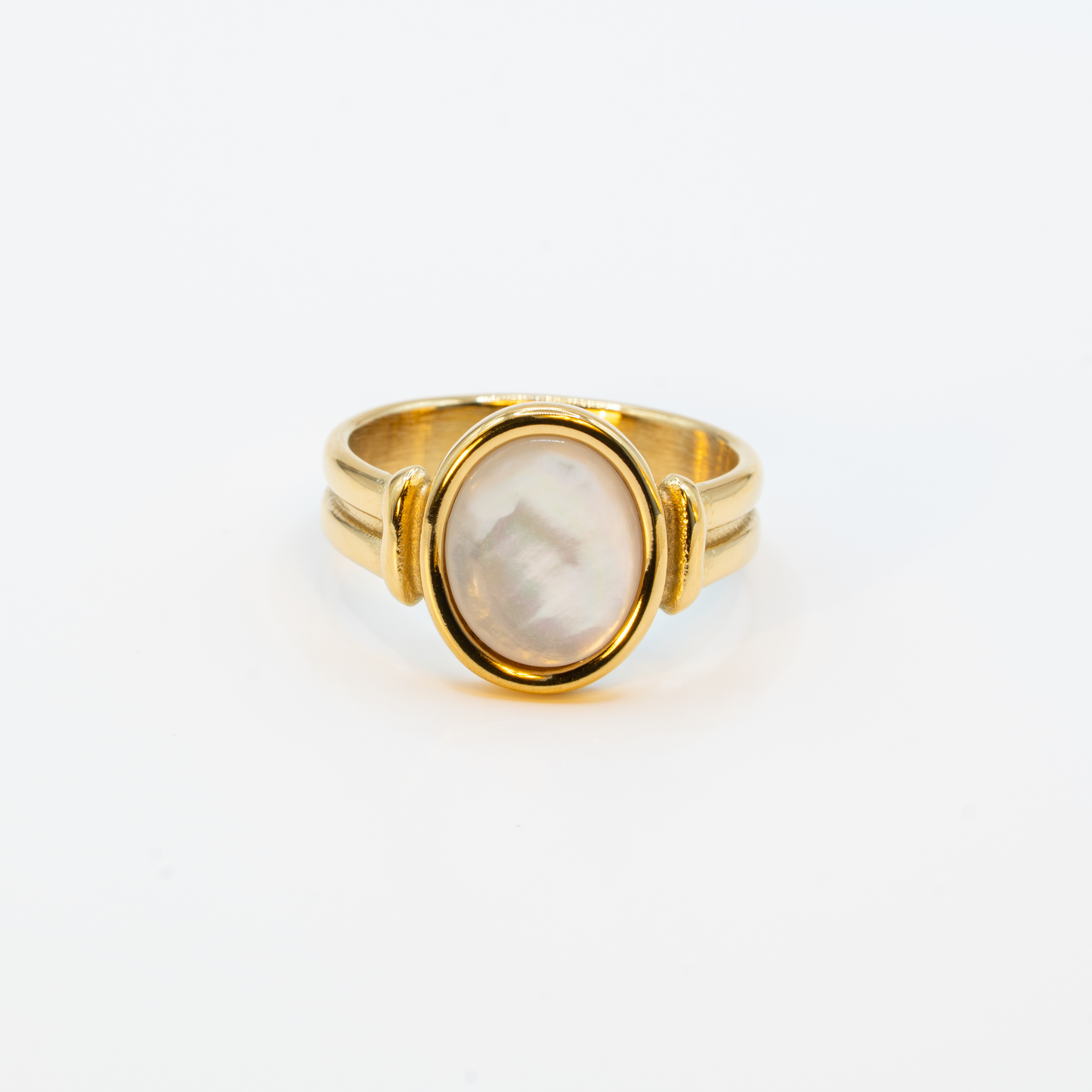 Edler Ring mit Perlmutt