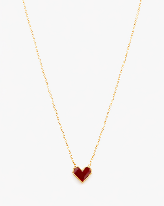 Ніжне кольє з підвіскою у формі червоного серця